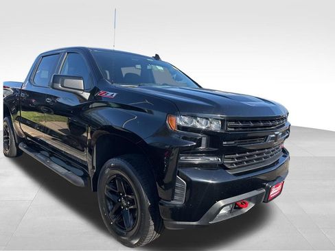 Used 2020 Chevrolet Silverado 1500 LT Trail Boss image 4