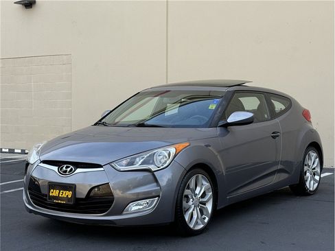 Used 2013 Hyundai Veloster w/ Style Pkg FWD image 1