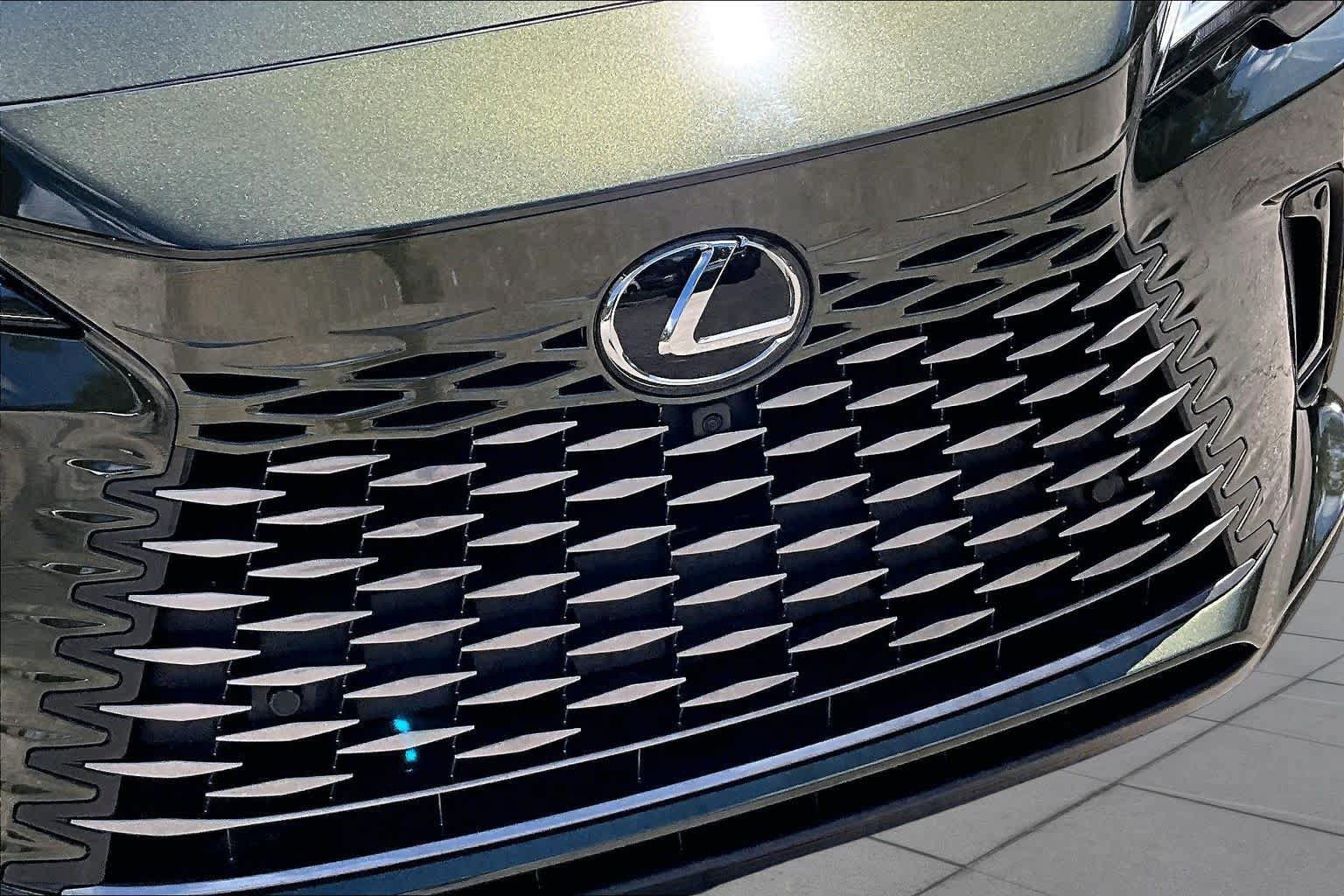 Used 2023 Lexus RX 350 Premium Plus w/ Cold Area Package FWD image 30