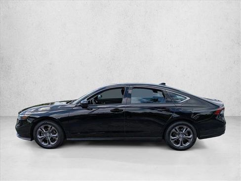 Certified 2023 Honda Accord EX image 8