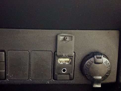 Used 2016 Toyota RAV4 Limited w/ Advanced Technology Package image 26