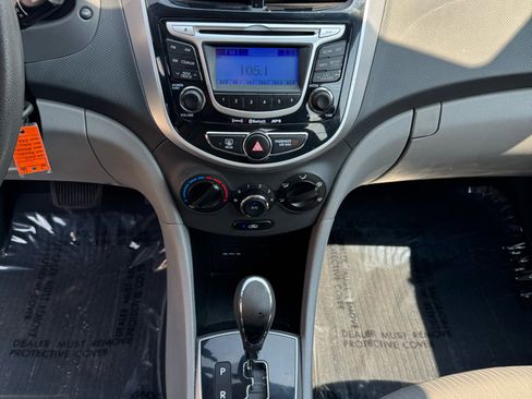 Used 2013 Hyundai Accent GLS w/ Premium Pkg image 30
