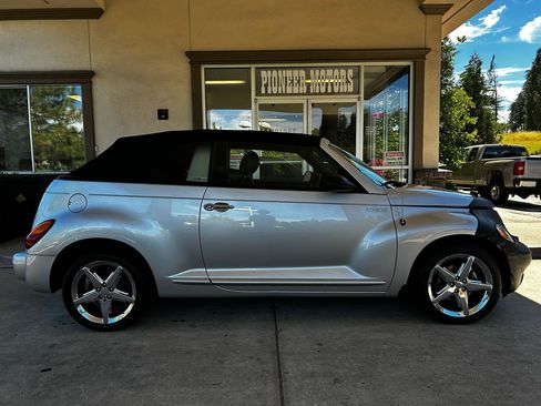 Used 2005 Chrysler PT Cruiser GT FWD image 5