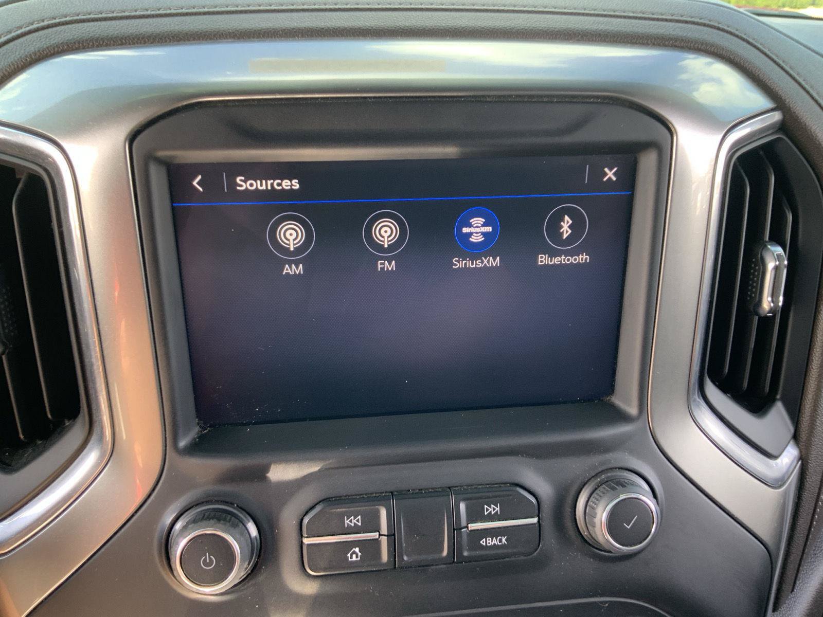 Used 2022 Chevrolet Silverado 1500 LTZ AWD/4WD image 33