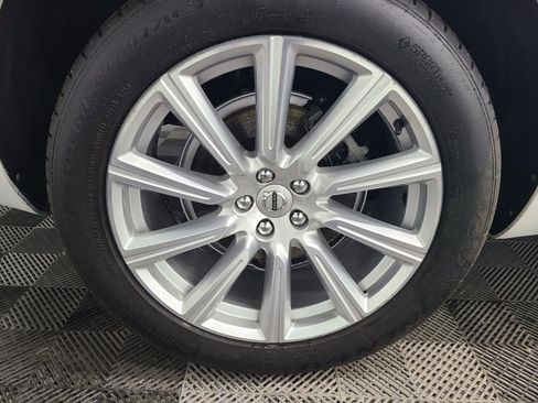 Used 2018 Volvo XC90 T6 Inscription w/ Convenience Package image 16