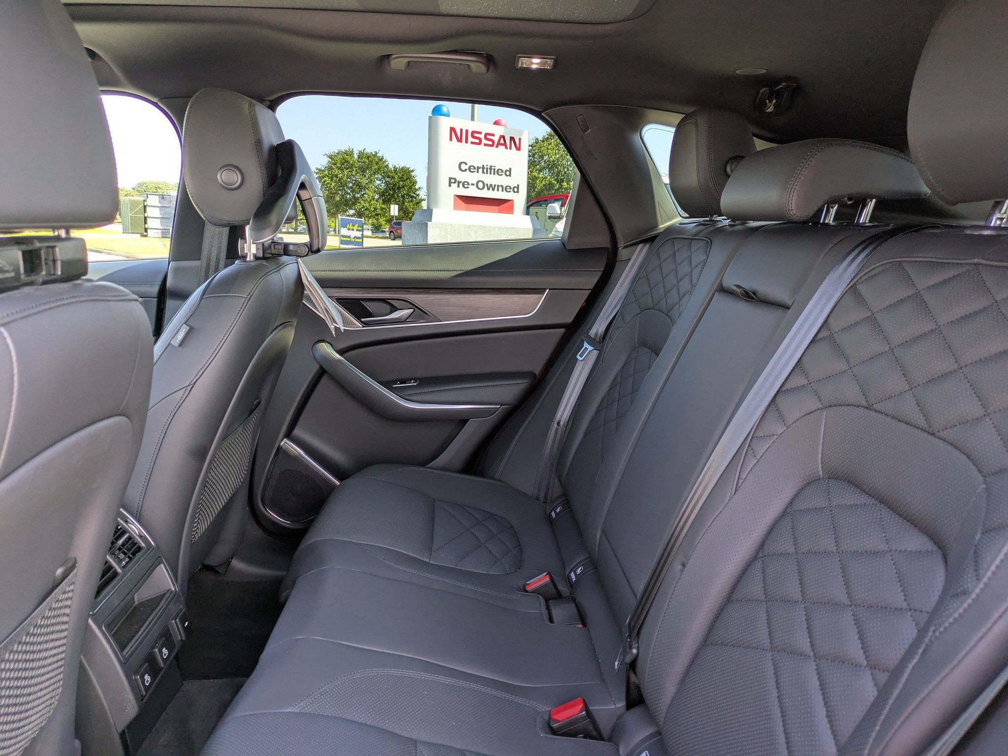 Used 2021 Jaguar F-PACE S AWD/4WD image 15