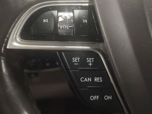 Used 2019 Lincoln Nautilus Select FWD image 14