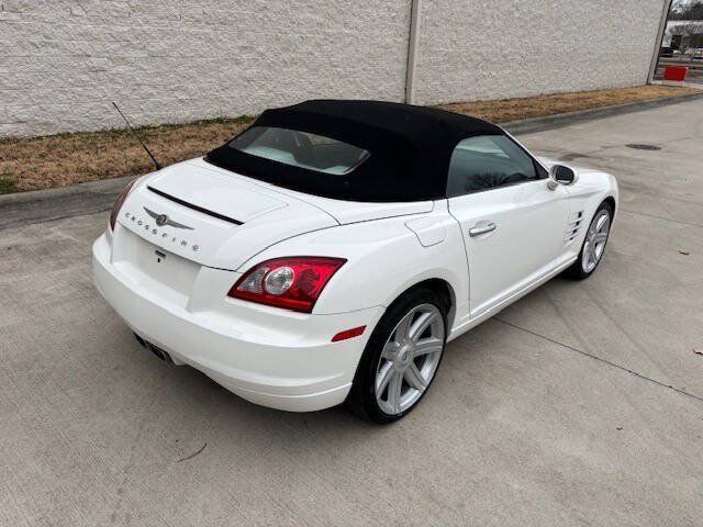 Used 2005 Chrysler Crossfire Limited RWD image 26