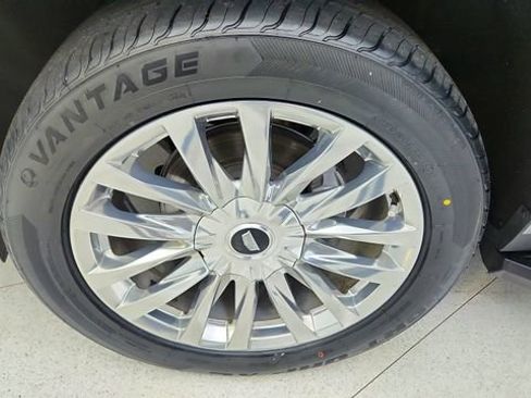 Used 2023 Cadillac Escalade Premium Luxury w/ Performance Package image 67