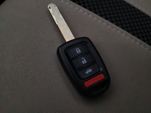 Used 2019 Honda Civic LX image 32