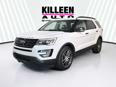 Used 2017 Ford Explorer Sport w/ Equipment Group 401A AWD/4WD image 3