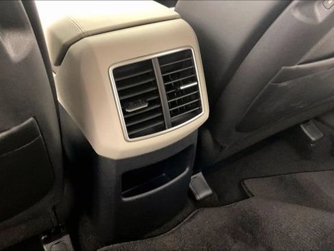 Certified 2026 Kia Sportage EX FWD image 9