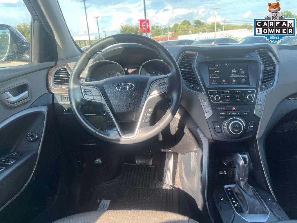 Used 2017 Hyundai Santa Fe Sport FWD image 29