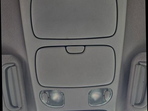Used 2003 Toyota Sequoia SR5 RWD image 23