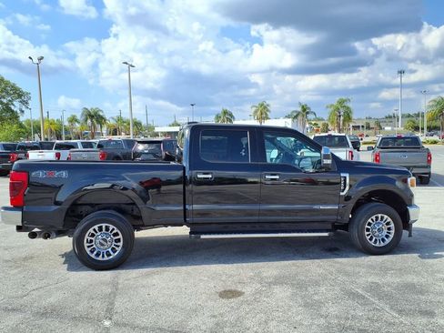 Used 2022 Ford F250 XLT w/ XLT Premium Package image 8