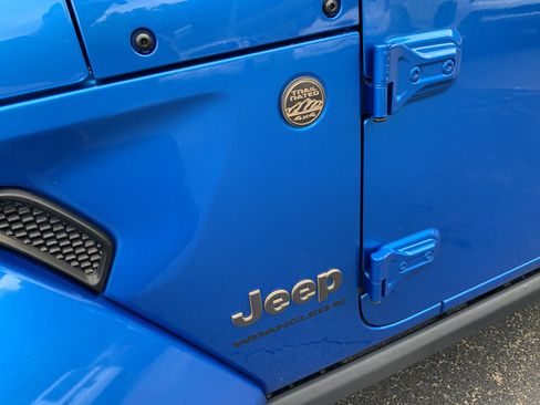 Used 2023 Jeep Wrangler Unlimited Rubicon 392 w/ Trailer Tow Package AWD/4WD image 8