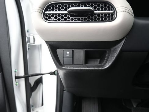 Certified 2025 Honda HR-V EX-L image 21