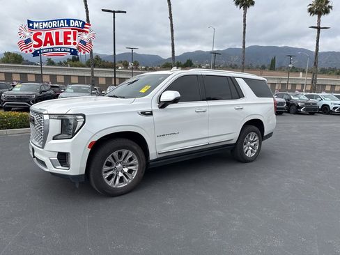 Used 2021 GMC Yukon Denali w/ LPO, Illumination Package AWD/4WD image 1