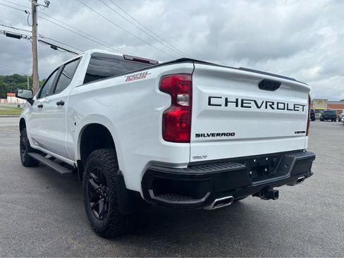 Used 2024 Chevrolet Silverado 1500 Custom Trail Boss w/ LPO, Dark Essentials Package AWD/4WD image 5