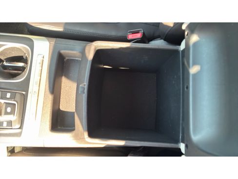 Used 2024 Kia Carnival LX FWD image 21