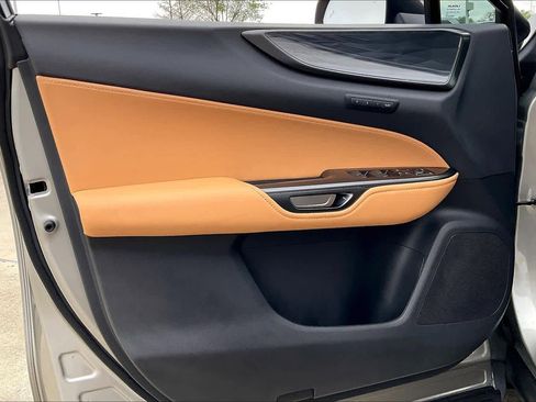 Used 2024 Lexus NX 250 FWD image 19