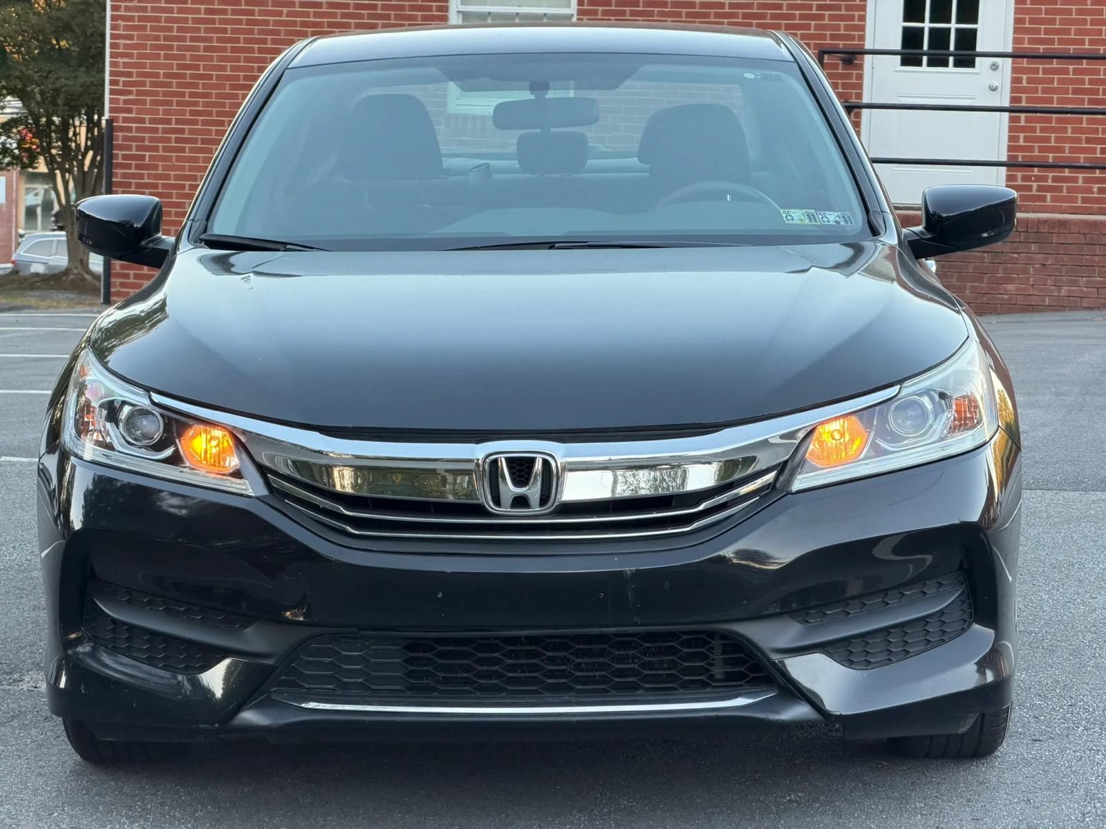 Used 2017 Honda Accord LX image 10