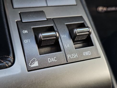Used 2019 Lexus GX 460 Premium AWD/4WD image 26
