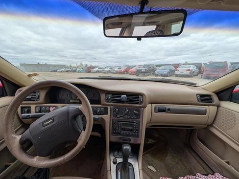 Used 1999 Volvo S70 T5 FWD image 30