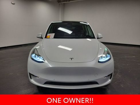 Used 2021 Tesla Model Y Performance image 3