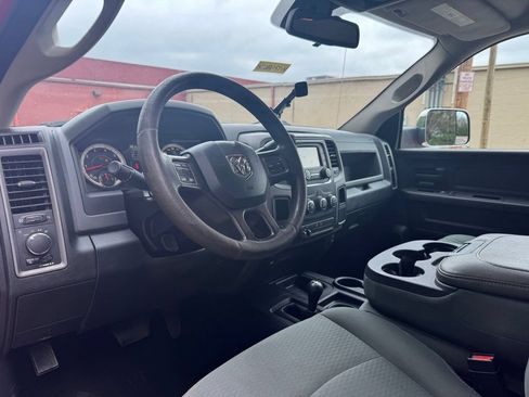 Used 2016 RAM 2500 Tradesman w/ Chrome Appearance Group AWD/4WD image 19