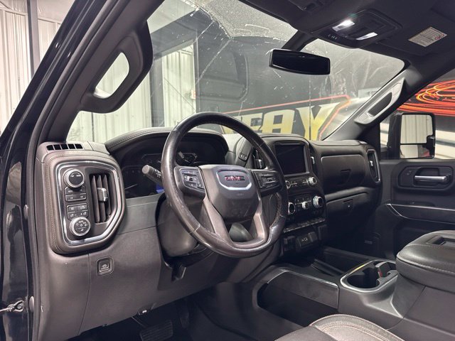 Used 2022 GMC Sierra 2500 AT4 w/ AT4 Preferred Package AWD/4WD image 5