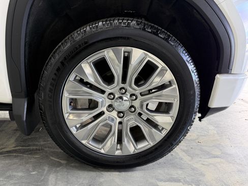 Used 2021 GMC Sierra 1500 Denali w/ Denali Ultimate Package image 34