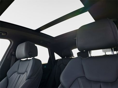 Used 2022 Audi Q5 2.0T Premium Plus image 33