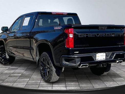 Used 2024 Chevrolet Silverado 1500 Custom Trail Boss w/ LPO, Dark Essentials Package image 13