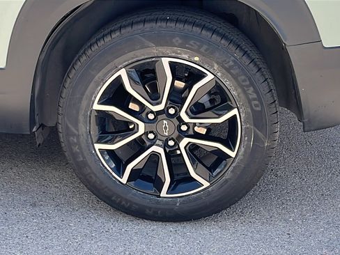 Used 2024 Chevrolet TrailBlazer ACTIV w/ Convenience Package FWD image 5