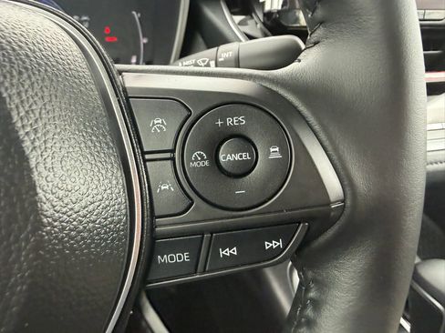 Used 2025 Toyota Corolla XSE FWD image 14
