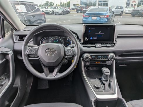 Certified 2025 Toyota RAV4 LE AWD/4WD image 25