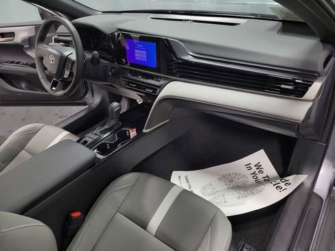 Used 2026 Toyota Camry SE image 24