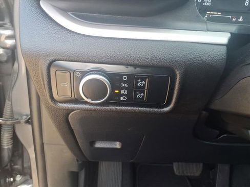 Certified 2023 Ford Explorer XLT image 16