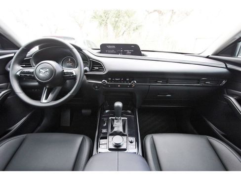 Used 2025 MAZDA CX-30 AWD 2.5 S w/ Preferred Package image 8