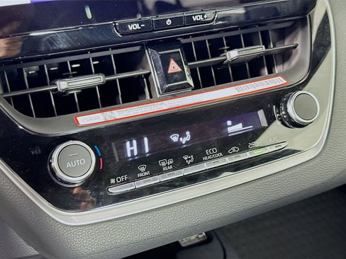 Certified 2026 Toyota Corolla SE w/ SE Package image 16