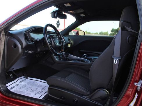 Used 2019 Dodge Challenger SXT w/ Blacktop Package RWD image 9