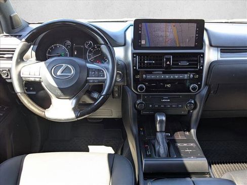 Used 2023 Lexus GX 460 Premium w/ Premium Package AWD/4WD image 18