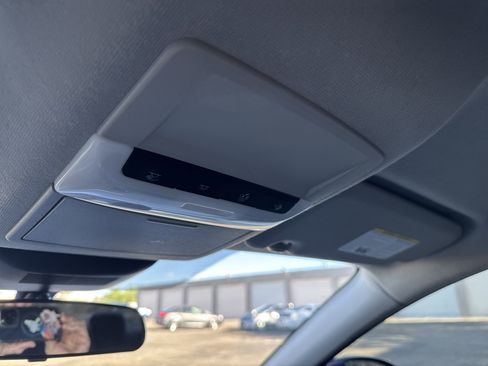 Used 2023 Nissan Sentra SV image 32