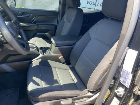 Used 2026 Chevrolet Colorado Trail Boss AWD/4WD image 16