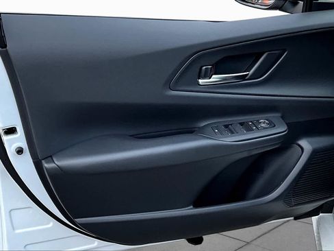 New 2026 Toyota Prius Plug-In Hybrid FWD image 10
