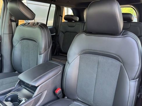 New 2026 Jeep Grand Cherokee Altitude RWD image 23