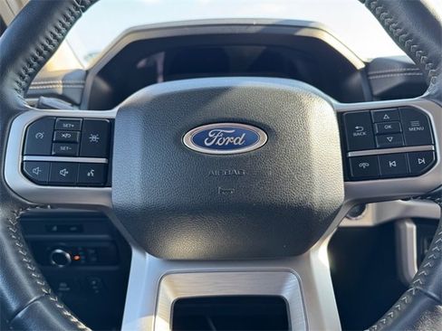 Used 2024 Ford Expedition Max XLT image 16