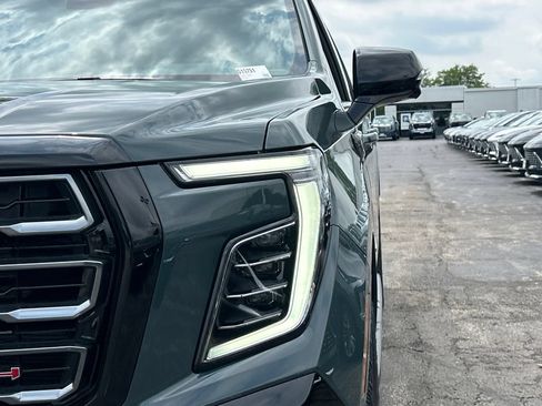 New 2026 GMC Yukon XL AT4 AWD/4WD image 11
