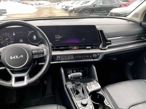 Used 2023 Kia Sportage SX image 19